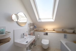 Märraum Architects_Falmouth_Loft extension_bathroom